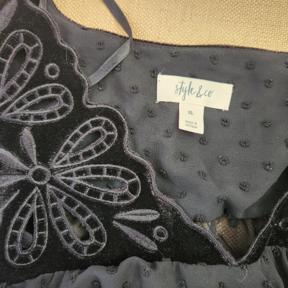 Style & Co‎ Women's XL Deep Black Swissdot Velvet Yolk Accent Blouse w/Camisole - Picture 4 of 9